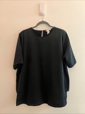 H&M Black Short Sleeve Crew Neck Top Size 14